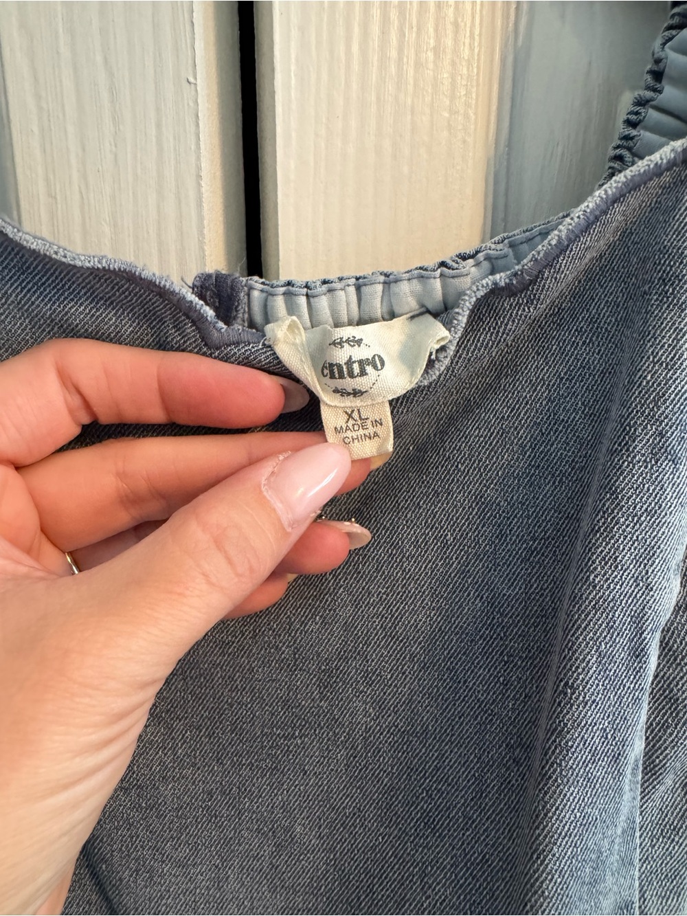EUC Entro scalloped denim dress - Picture 3 of 3